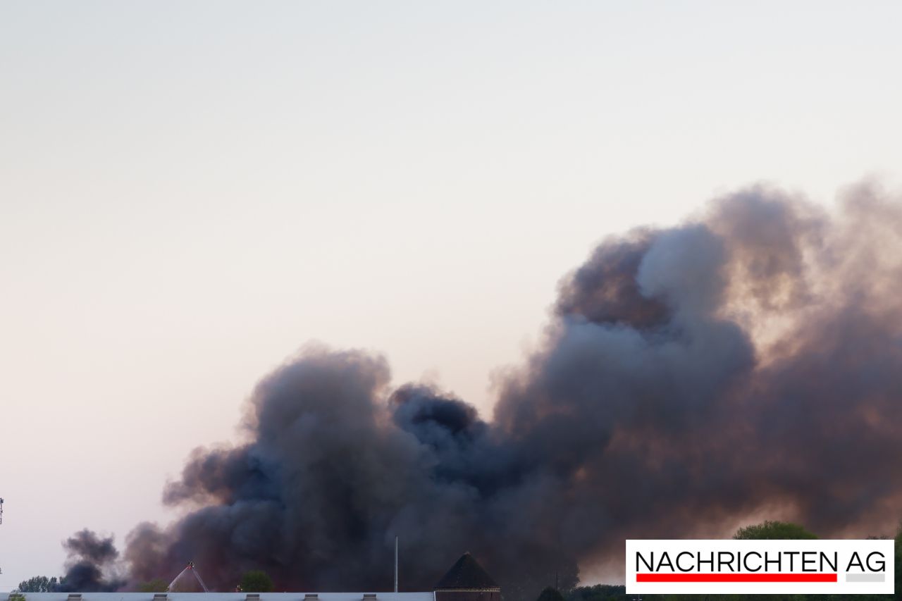 Großbrand in Hamburg: Flughafenfeuerwehr kämpft mit Lachgas-Alarm!